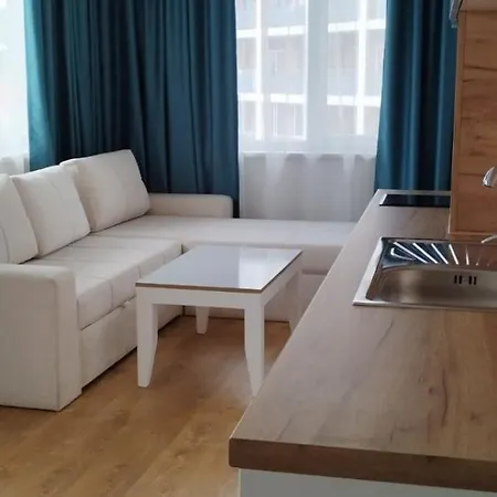 Aria Complex شقة فندقية 3*